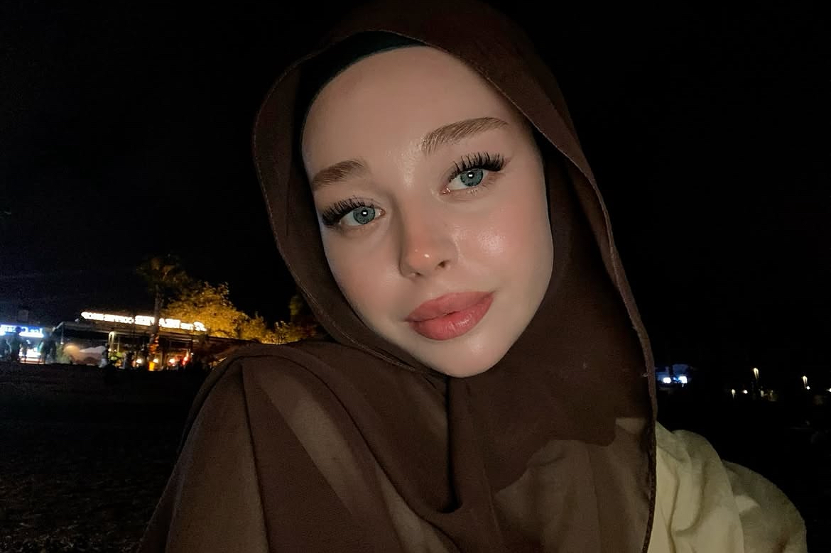 Karaburçlu Aşka Doymuş Kadın Bayan Escort Sevinç